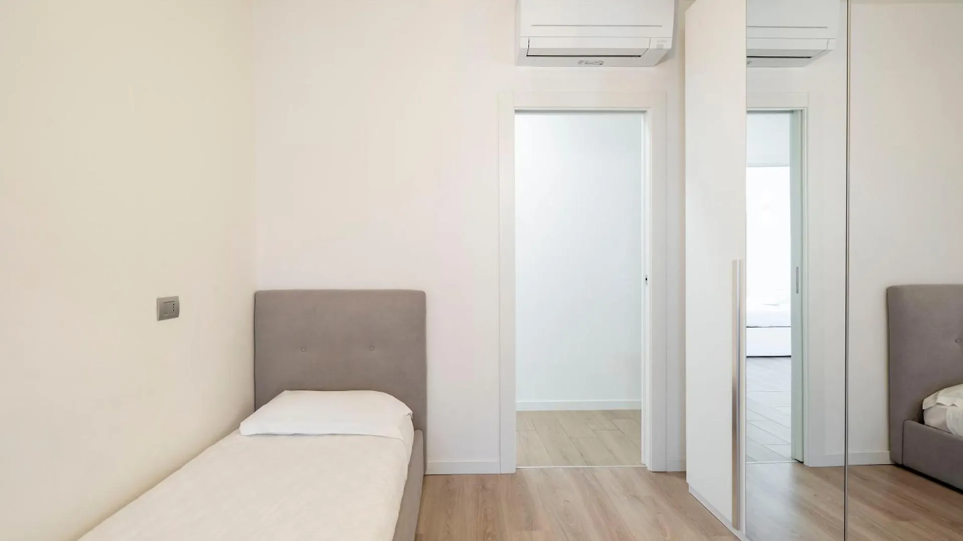Parco Comfort Suite Battaglia Appartamenti Milan 0*,  Italy