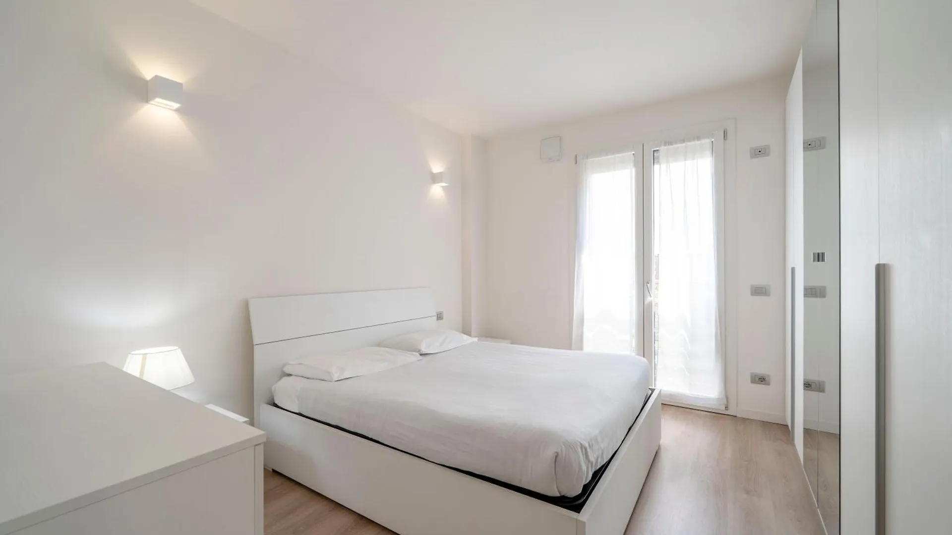 Parco Comfort Suite Battaglia Appartamenti ミラノ イタリア